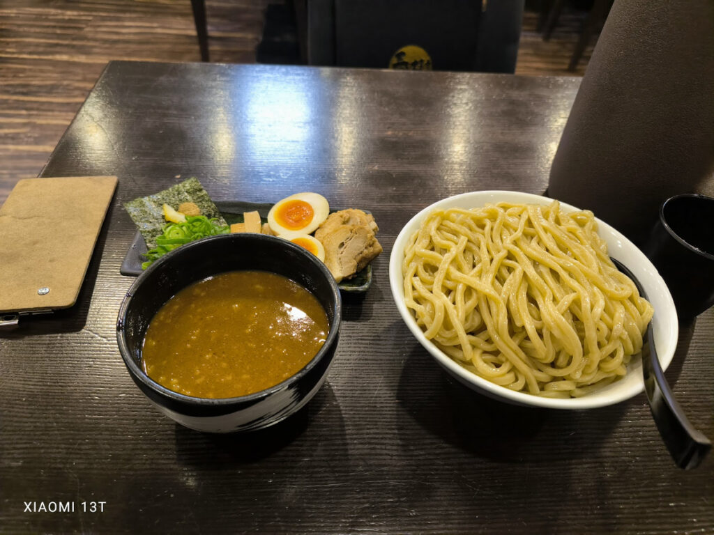 またデブ食か